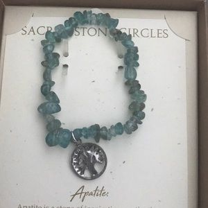 Beautiful apatite stone bracelet